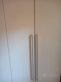 Armadio attrezzato 6 ante colore tinta panna