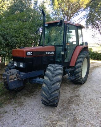Trattore New Holland S90