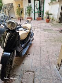 Piaggio beverly 500