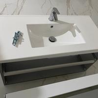 Mobile bagno con Specchio, rubinetto e lavabo
