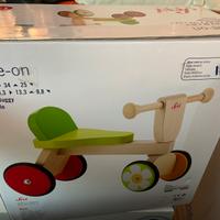 Trudy Savy triciclo ride on