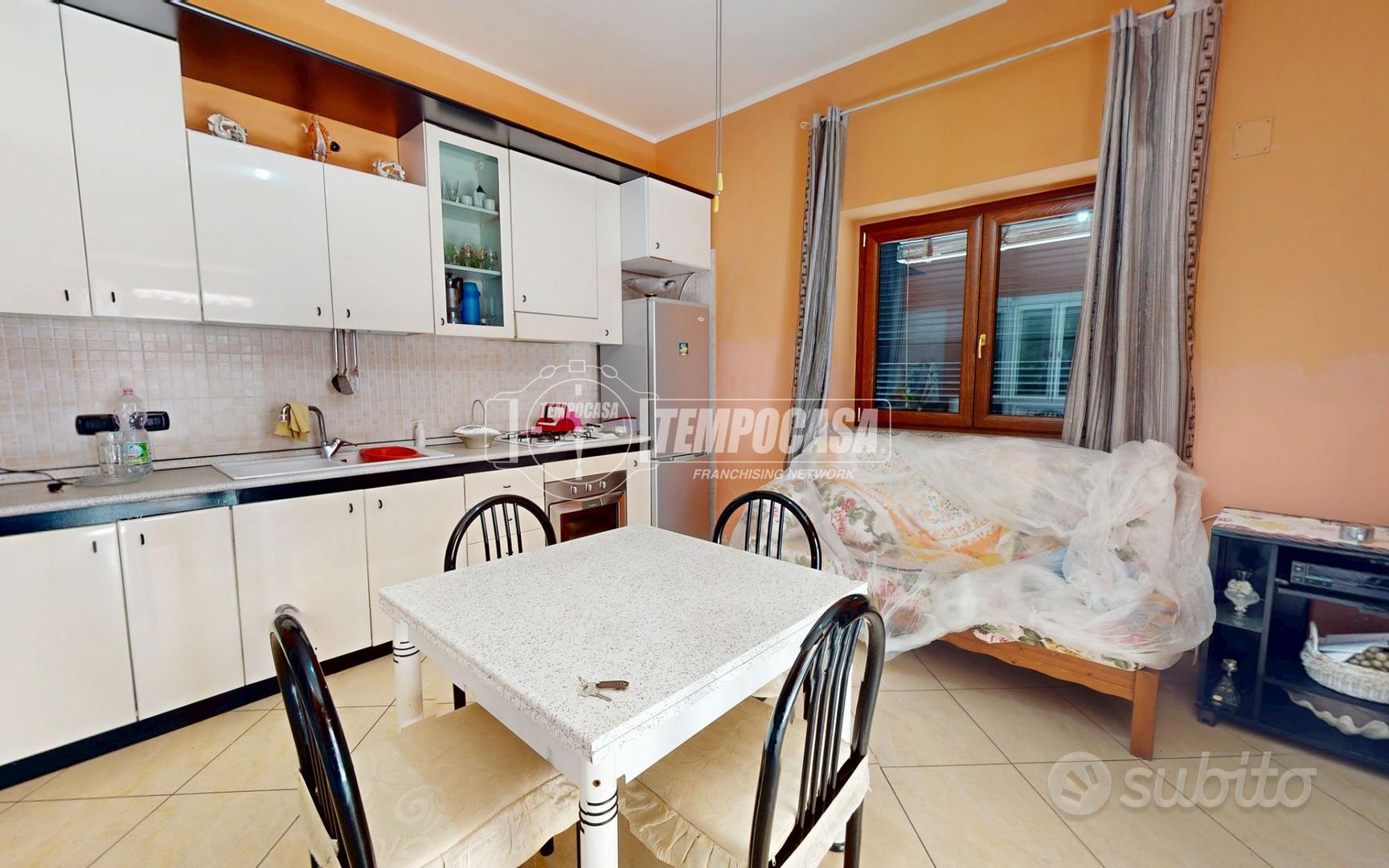 Apartment in Aversa, Rione Costantinopoli, Borgo San Lorenzo - Vista 2