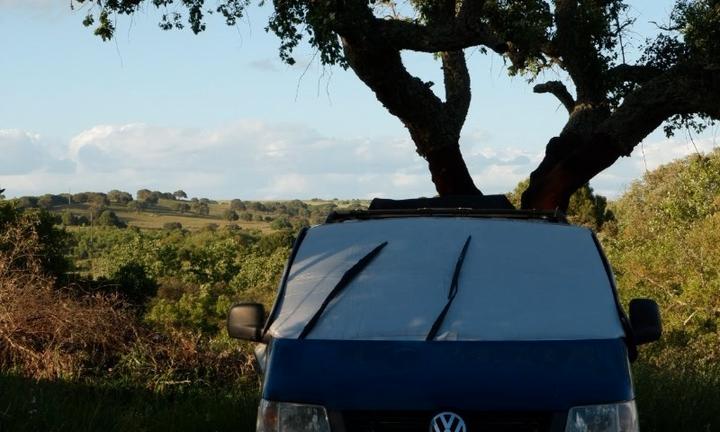 Volkswagen T5 Passo Lungo - Off-grid conversion