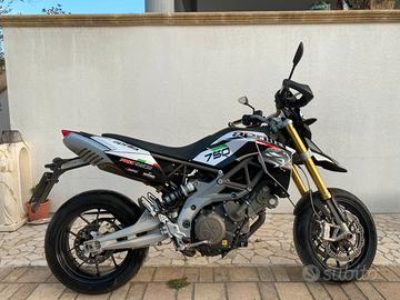 Aprilia dorsoduro 750