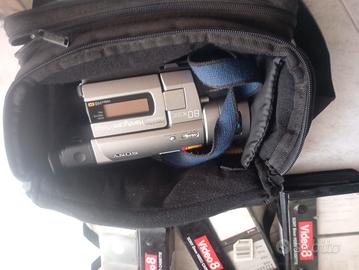 videocamera della Sony 8mm