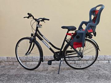 Bici donna trekking Esperia 28” a6 velocità – nera