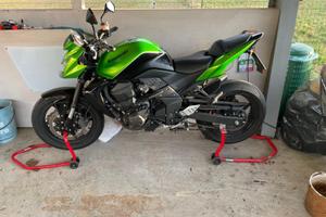 Moto Kawasaki Z750