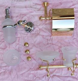 accessori da bagno e lampade 