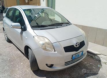 Toyota Yaris 1.3 benzina 5 p. – 2008 – 200.746 km