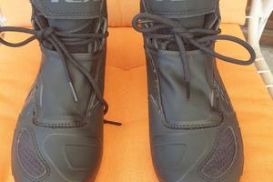 stivaletti moto donna TCX