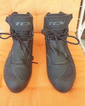 stivaletti moto donna TCX