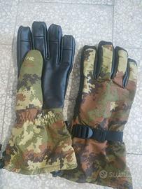 guanti militari per climi rigidi