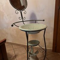 Lavabo da arredo in ferro battuto con specchio