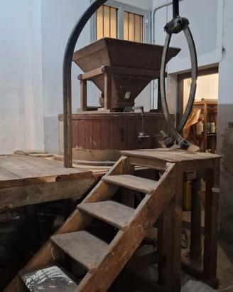 antico mulino a pietra