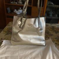 Borsa guess nuova