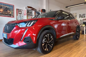 Peugeot 2008 PureTech 130 S&S EAT8 GT KM 32.000!