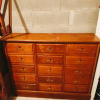 modernariato  mobile con cassetti