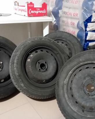 Gomme e cerchi 185 65 15 Yokohama