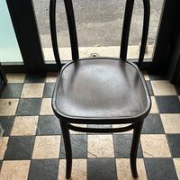 Svendita: 2 sedie di legno 