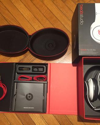CUFFIE BEATS STUDIO BY DR. DRE over ear