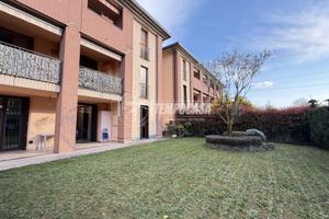 TRILOCALE CON GIARDINO PRIVATO