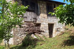 Rustico da ristrutturare