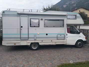 Camper Mansardato Rimor 2R