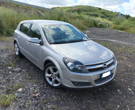 Opel Astra 1.7 CDTI berlina