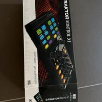 Native instruments traktor kontrol X1 Mk2