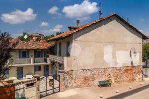 3 LOCALI A NARZOLE