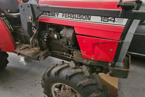 trattore massey ferguson