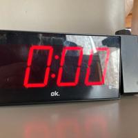 Radio sveglia con proiezione della luce sul muro