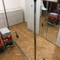 Appendiabiti da fiera