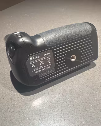 Handgrip Meike per Nikon D90