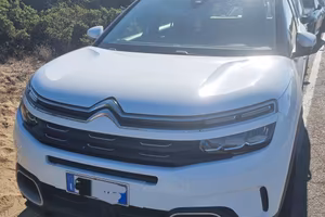Permuto c5 aircross con suv a gpl