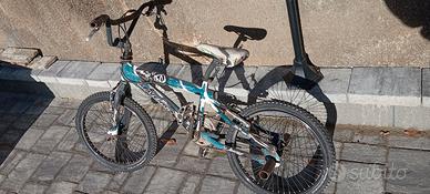 Bicicletta bmx