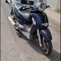 Aprilia Scarabeo 400 i.e. light per ricambi