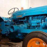 Trattrice Ford Major