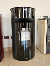 Stufa a PELLET marca SUPERIOR con vetro frontale