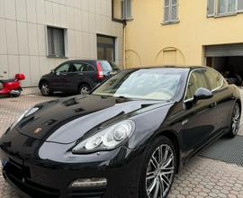 Porsche panamera S