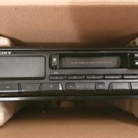 Autoradio SONY con lettore di musicassette
