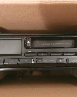 Autoradio SONY con lettore di musicassette