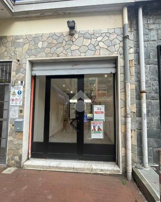 NEGOZIO A RECCO