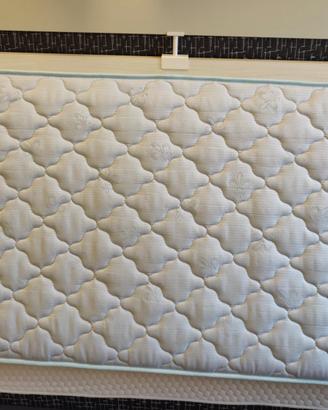Due materassi misure 80x190