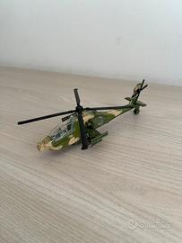 Elicoittero militare giocattolo da combattimento