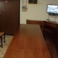 Panca angolare e tavolo allungabile