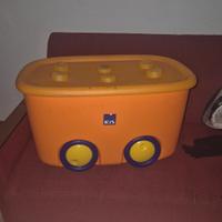 Scatola porta giocattoli con ruote