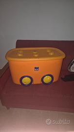 Scatola porta giocattoli con ruote