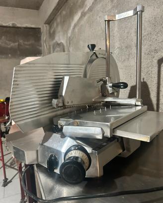 Affettatrice Omega v.33