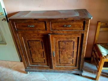 mobiletto antico 